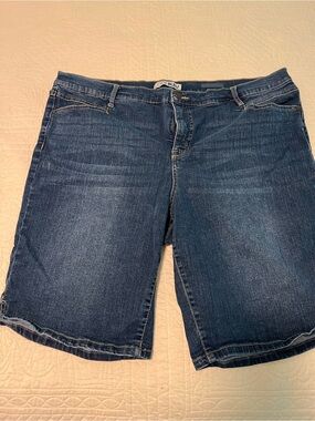 Code Bleu Two-Tone Blue Denim Shorts